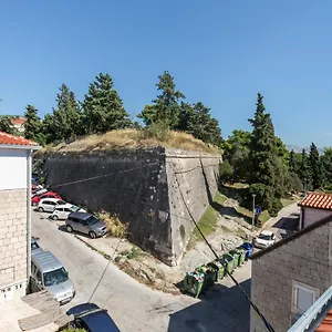 https://old-town-experience-sea-view-centerbeach.splithotels.org