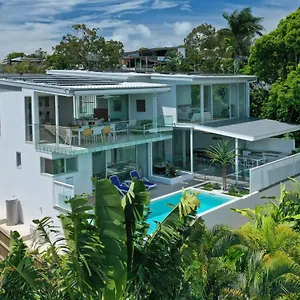 https://magnificent-views-on-arkana-noosa-heads.queenslandhotels.net